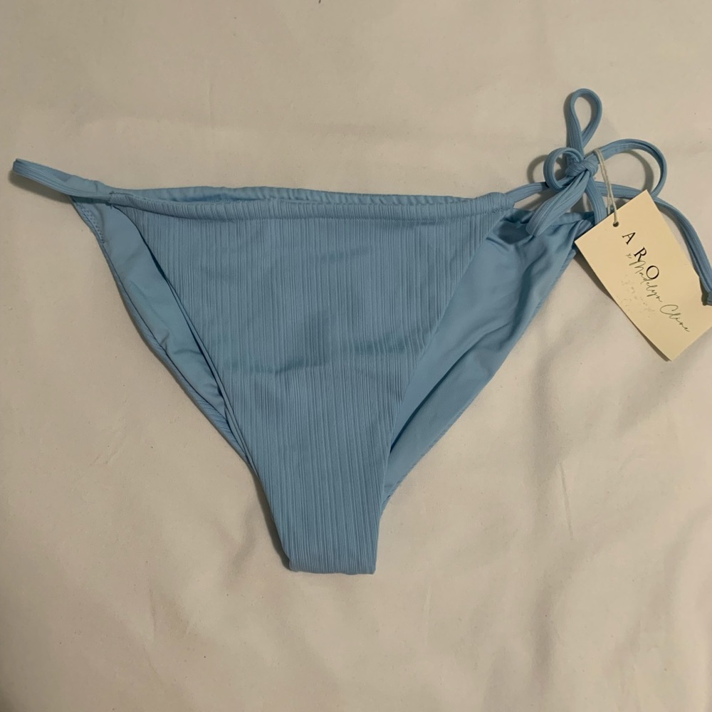 Aro Swim Cooley Bottom Skylight Rib - Picture 8 of 9